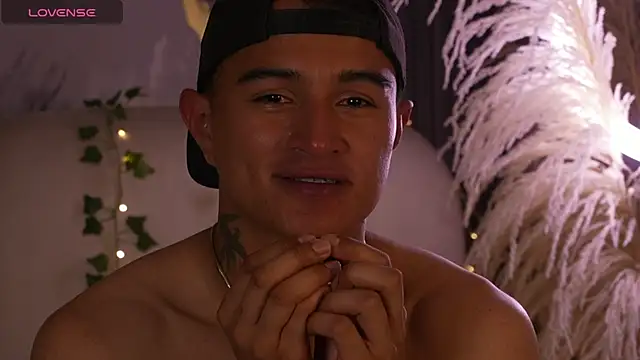 LiamDeep live sex cam