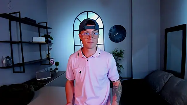 Lil_James's cam snapshot