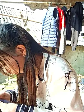 Adela-222's cam snapshot