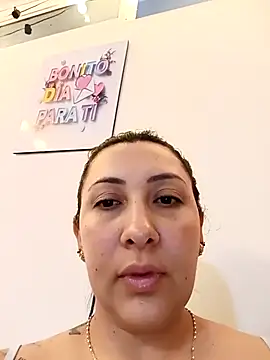 You-kitty2025 live sex cam