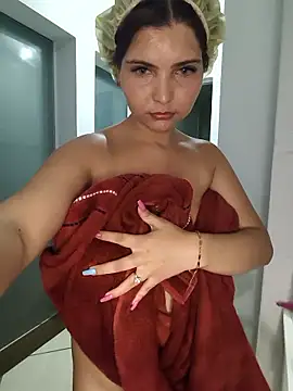 melyssaa23 live sex cam