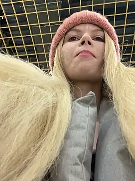 katty_cutey's cam snapshot