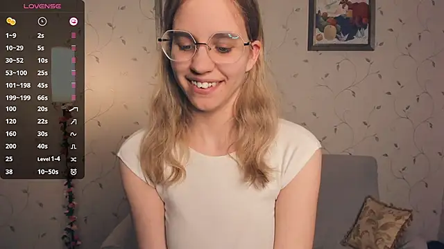 JoanBaggott live sex cam