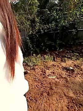 hoahong2 live sex cam