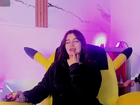 June__1's cam snapshot