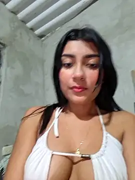 Sweed-virgin-pussy live sex cam