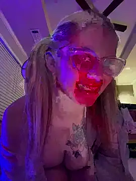 Riley_ray69's cam snapshot