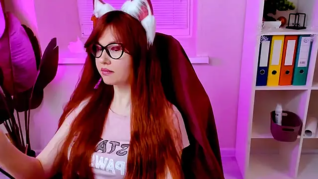 CarolGiggly live sex cam