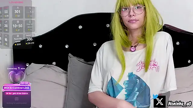 Noninha_ live sex cam