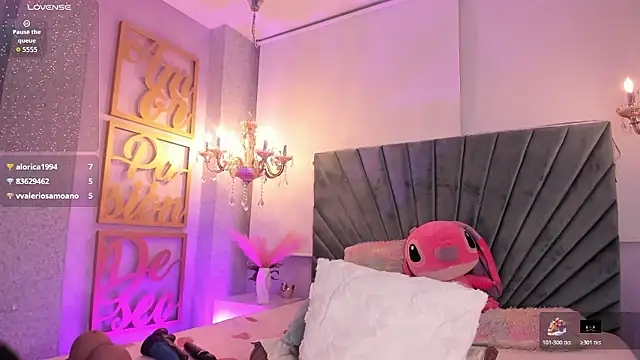 Vivi_prinncess live sex cam