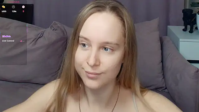 SoonMoor live sex cam