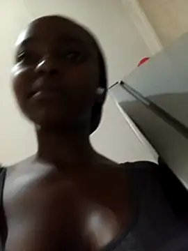 ShyNaughtyBabe's cam snapshot