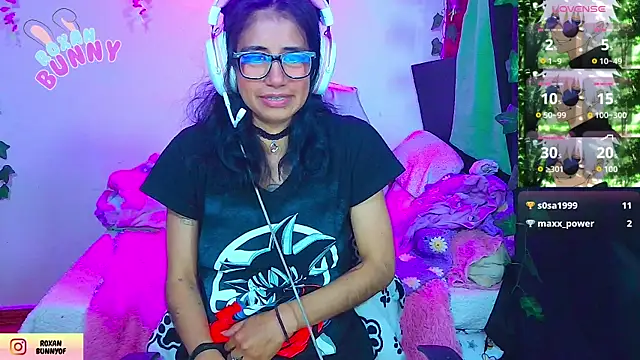 Roxanbunny1's cam snapshot