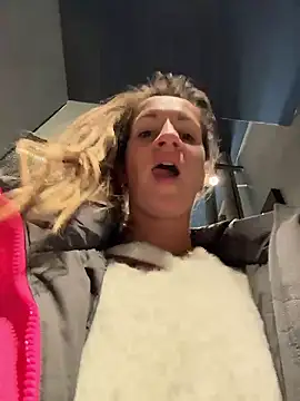 EvvaMur's cam snapshot