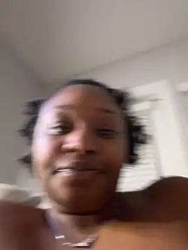 symone4u's cam snapshot