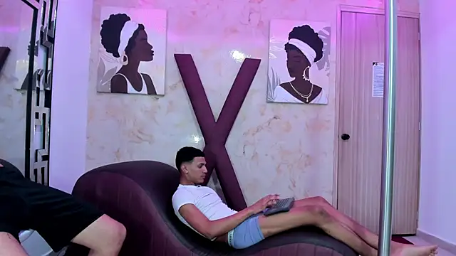 BIG_COCKS live sex cam