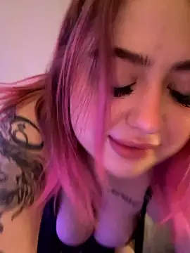 KellyMoors live sex cam