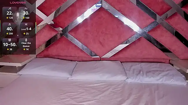 Lily_Queen30's cam snapshot