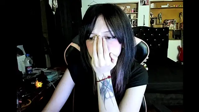 Maki_Zein_ live sex cam