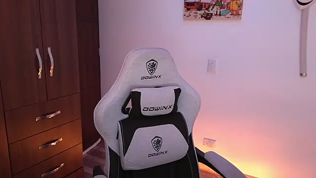 domsantiago_ live sex cam