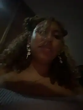 lauraltt live sex cam