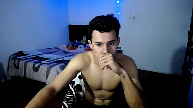 freddy_romas live sex cam