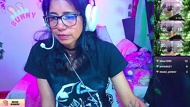 Roxanbunny1 live sex cam
