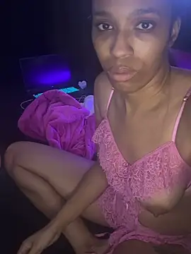 YeahhhitsBreezy live sex cam