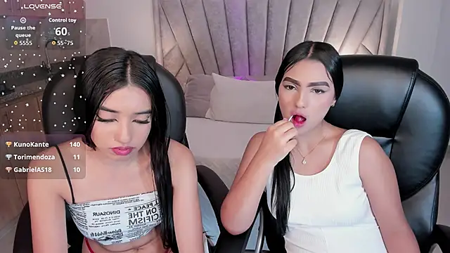 Sweet_Temptationv's cam snapshot