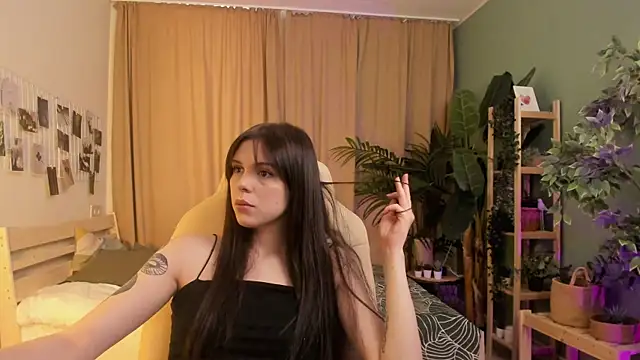 Pamela_Tiffin's cam snapshot