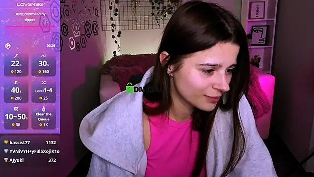 berry_alma's cam snapshot