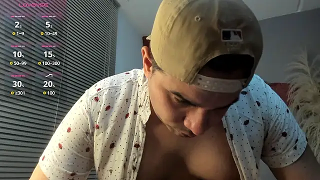 Latin_boy_surprisee live sex cam