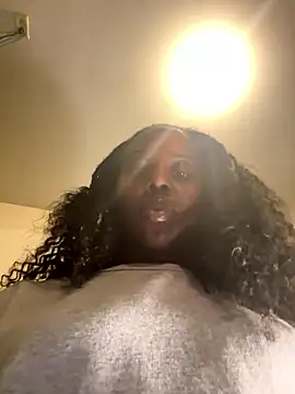 choclatepeaach's cam snapshot