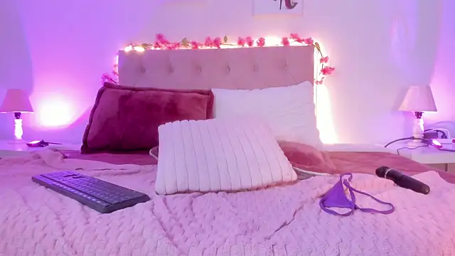 Samantha_spike2 live sex cam