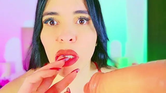 CharlootteEvans's cam snapshot