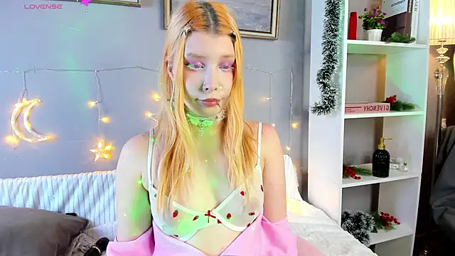 VelvetBlitz's cam snapshot