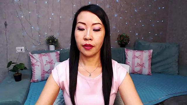 LiaPak's cam snapshot