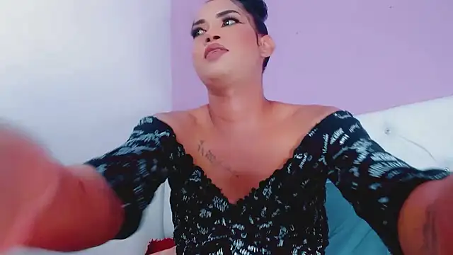 Amanda_bigx live sex cam