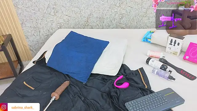 sabrina_shark_ live sex cam