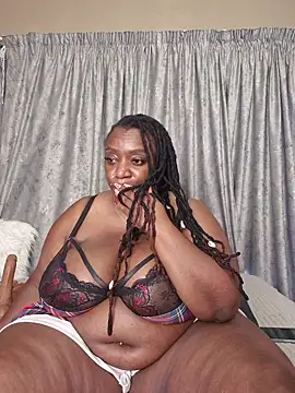 ThickianaRider live sex cam