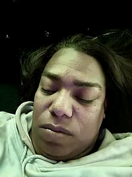 NatiBrunet live sex cam