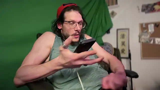 MasterDaddyCool's cam snapshot