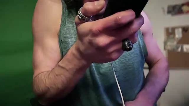 MasterDaddyCool's cam snapshot