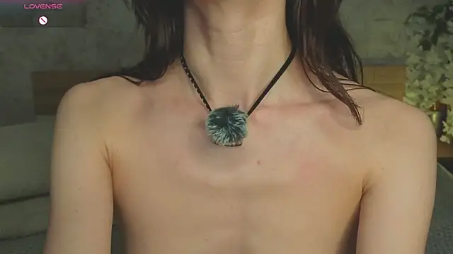 ReneeLippeatt live sex cam