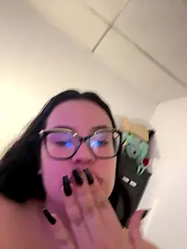 Emily_Taylor2's cam snapshot