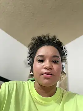 Lucy_wilson5 live sex cam