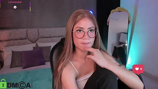 Arinextdoor live sex cam