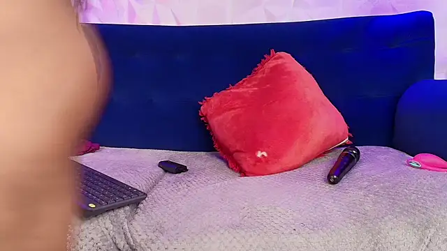 sarah_banks1's cam snapshot