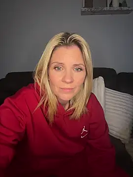 Lexi-Lux-X's cam snapshot