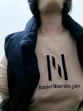 love_sexy090's cam snapshot